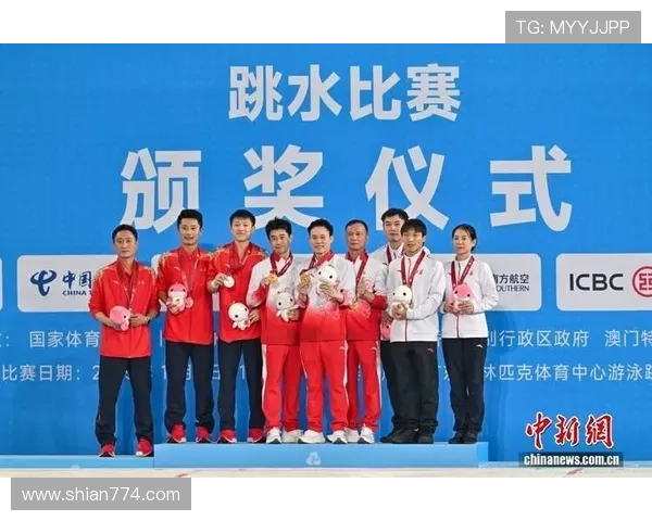 全运会跳水男团双人三米跳板赛场上演高难度争锋对决时刻精彩画面不断